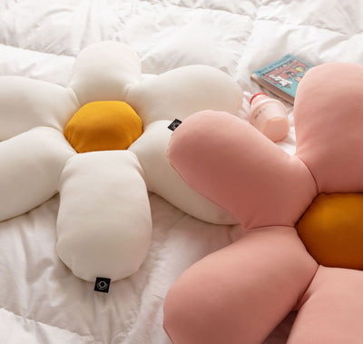 Almohada Decorativa Arcoíris Bordada para Habitación Infantil - Image 12
