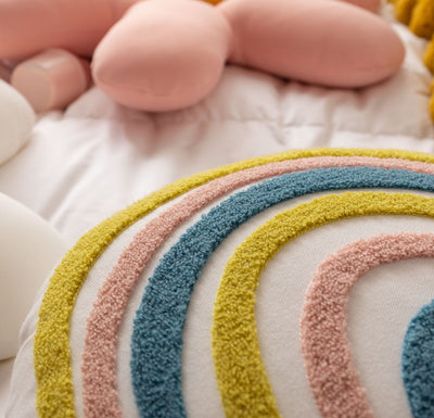 Almohada Decorativa Arcoíris Bordada para Habitación Infantil - Image 18