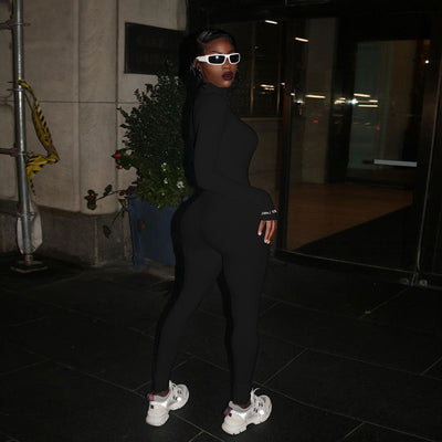 Jumpsuit Deportivo Cuello Alto con Bordado y Ajuste Ceñido para Mujer - Image 13