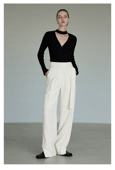 Suéter Negro Escotado en V con Cuello Halter para Mujer - Image 18