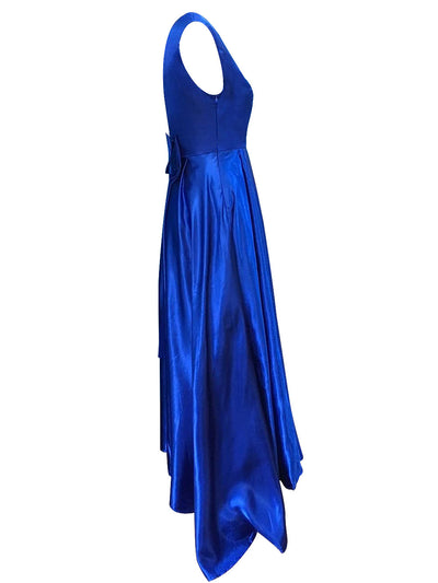 Vestido de Gala Escotado sin Mangas con Espalda Descubierta y Moño - Image 11