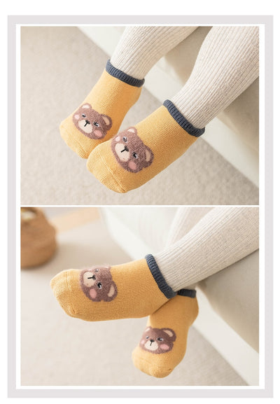 Calcetines Antideslizantes para Bebé con Diseño Cartoon y Suela Reforzada - Image 18