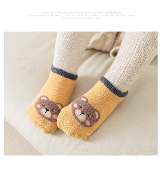 Calcetines Antideslizantes para Bebé con Diseño Cartoon y Suela Reforzada - Image 20