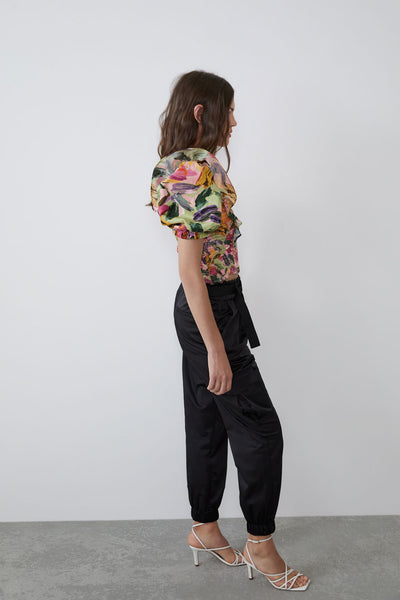 Blusa Asimétrica con Hombro Inclinado Slim Fit - Image 10