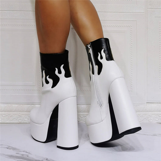 Botas Cortas Góticas con Tacón Grueso Extra Alto - Tallas Grandes 47 - Image 8