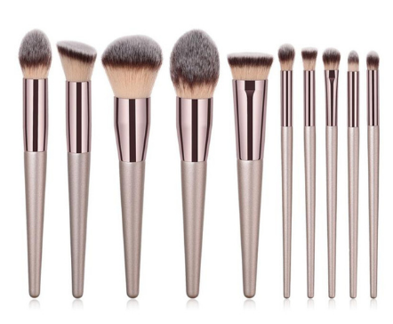 Set de Brochas de Maquillaje con Mango de Madera y Acabado Oro Champagne - Image 3