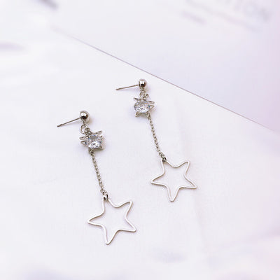 Aretes Coreanos Asimétricos con Flor de Perla y Moño - Image 60