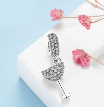 Aretes Colgantes con Charm de Granos - Collar Labial
