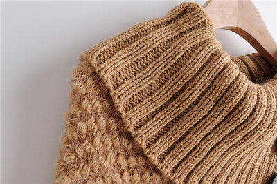 Poncho Suéter con Hebillas y Borlas - Image 11