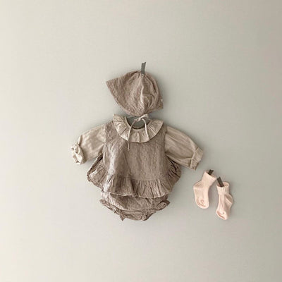 Conjunto de Tres Piezas Infantil con Chaleco Bordado, Shorts y Gorro - Image 15