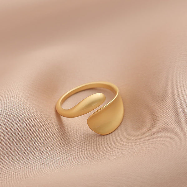 Anillo de Oro Mate Estilo Frío - Diseño Premium con Personalidad