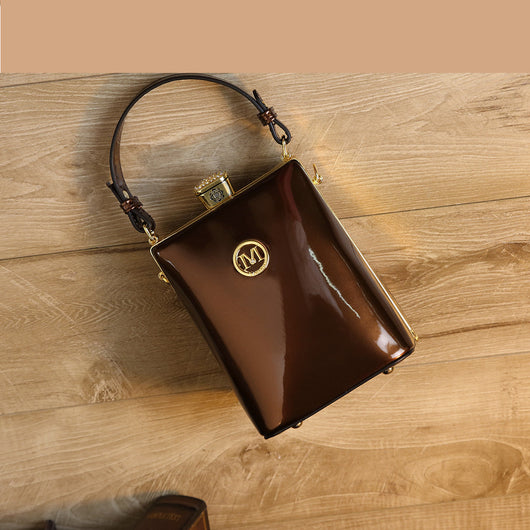 Bolso de Charol Brillante Convertible a Bandolera - Lujo Accesible - Image 10