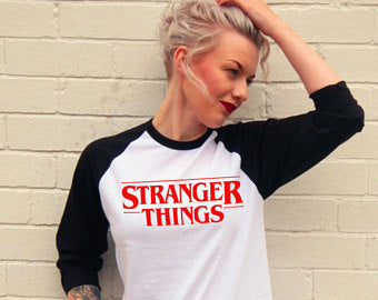 Playera Unisex de Manga Larga con Letras