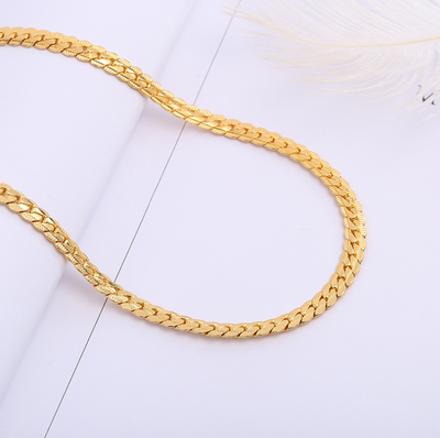 Cadena para Hombre Estilo Serpiente en Tono Dorado - Image 8