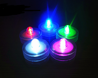 Linterna LED Multicolor Sumergible para Buceo - Image 6