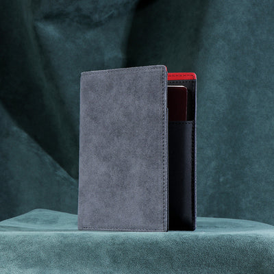 Portadocumentos de Cuero Alcántara - Cartera Multifuncional para Pasaporte y Certificados - Image 16
