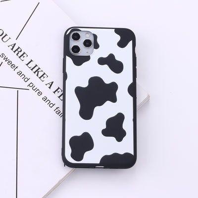 Funda Protectora Celular con Diseño de Manchas de Vaca - Image 2