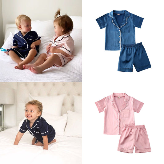 Pijama de dos piezas de algodón con mangas cortas para niños