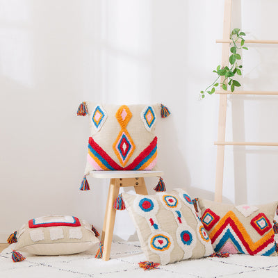 Funda de Almohada con Diseño Geométrico y Borlas - Image 4