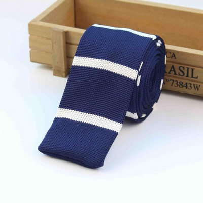 Corbata Tejida Delgada a Rayas para Hombre - Diseño Moderno y Sofisticado - Image 5