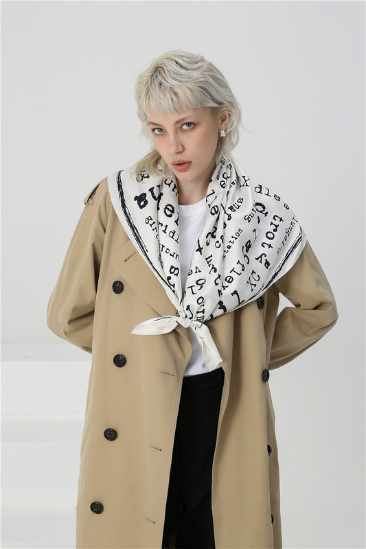 Pañuelo de Twill con Letras Impresas