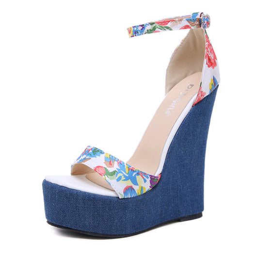 Sandalias Cuña con Estampado - Image 4