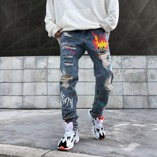 Jeans Rotos con Estilo Graffiti - Image 5
