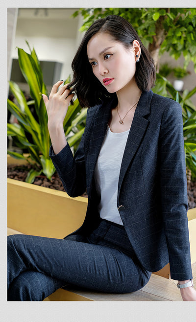 Traje Profesional para Mujer Ejecutiva - Pantalón y Blazer - Image 4