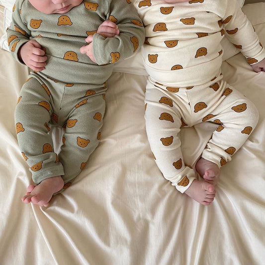 Conjunto Casual de Ropa Infantil con Estampado de Osito - Image 2