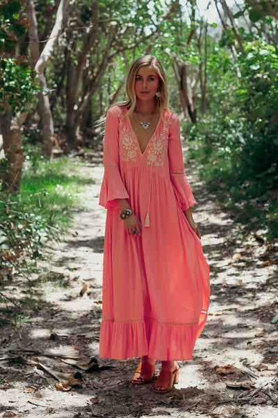 Vestido de Cuello V Bordado para Festividades - Image 7