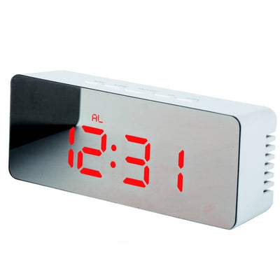 Espejo LED Multifuncional con Reloj Digital - Image 14