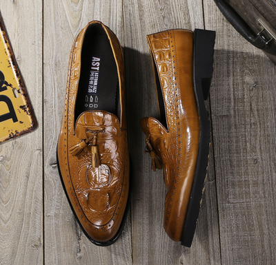 Zapatos de Vestir para Hombre con Borlas y Tallado Brock - Image 3