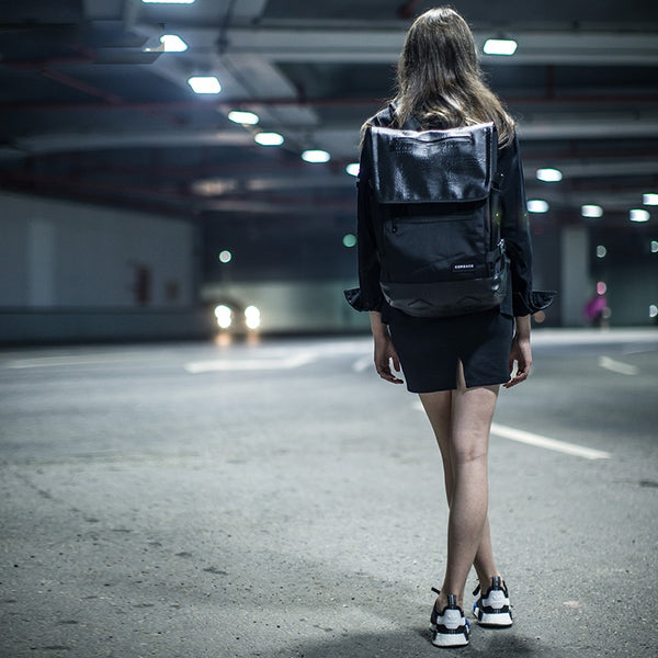 Mochila Escolar de Cuero Negro para Mujer
