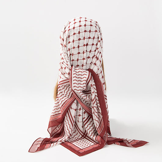 Pañuelo Cuadrado de Chifón Estampado a Cuadros - Image 12