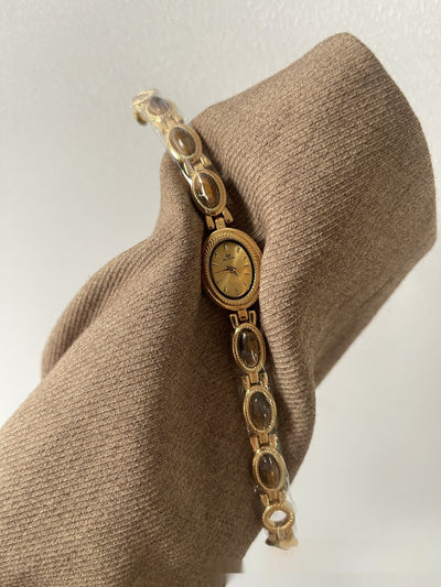Reloj de Pulsera Jade Ovalado con Esfera Pequeña para Mujer - Image 3