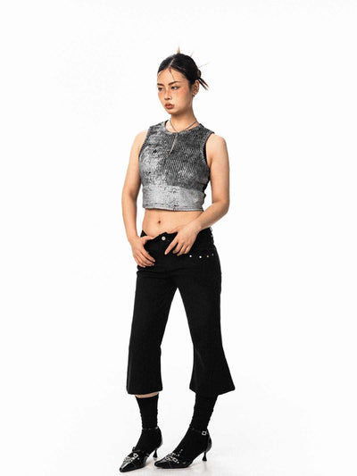 Pantalones Skinny Flare Negros con Remaches - Diseño Versátil y Moderno - Image 4