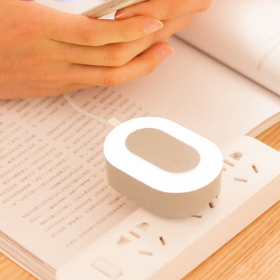 Cargador Inteligente Dual USB con Luz Nocturna LED - Image 2