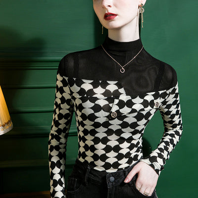 Blusa Estampada Cuello Alto con Costuras Decorativas - Image 5