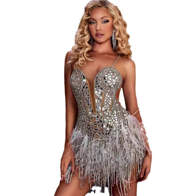 Vestido de Verano con Lentejuelas, Plumas y Borlas Espalda Descubierta - Image 6