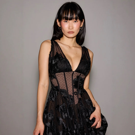Vestido de Noche Elegante Negro Escote en V Profundo Malla - Image 3