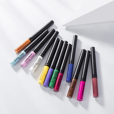 Delineador Mate de Larga Duración - Image 5
