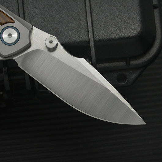 Cuchillo de Supervivencia Plegable Warhawk Acero Titanio para Camping y Outdoor - Image 13