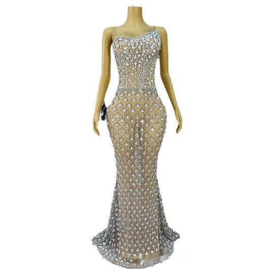 Vestido Asimétrico Diamante con Diseño Vanguardista - Image 2