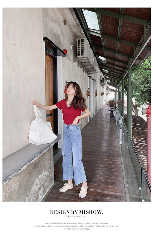Conjunto Coreano Verano: Short Ajustado + Blusa Escote V - Image 41