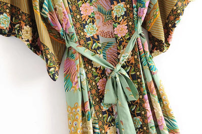 Bata Cardigan Estampada con Diseño Posicionador - Image 13