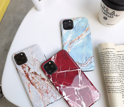 Funda para celular con patrón mármol y doble capa protectora - Image 4