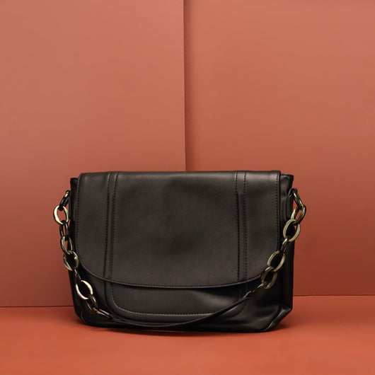 Bolso de Cuero Negro con Correa Ajustable - Image 5