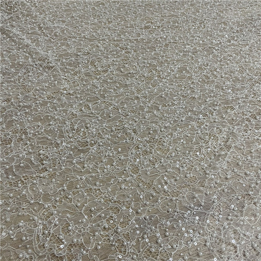 Tela de Encaje con Lentejuelas y Tachuelas - Image 2