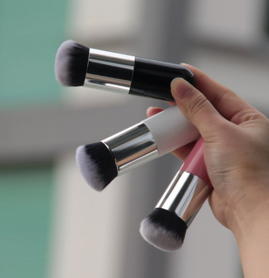 Brocha de Maquillaje Difuminadora Chubby - Base y Polvo Profesional