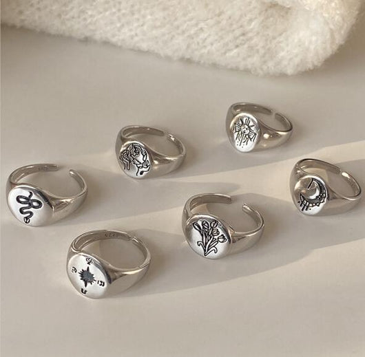 Anillo de Plata Esterlina con Elemento Tallado - Image 11